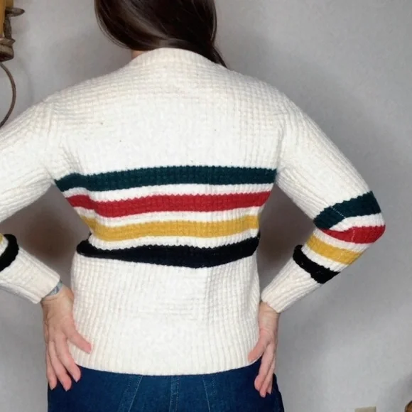 Pendleton Sweater - Picture 6 of 7